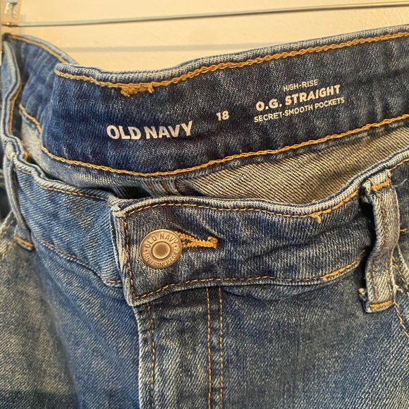old navy shorts size 16 - Picture 3 of 4